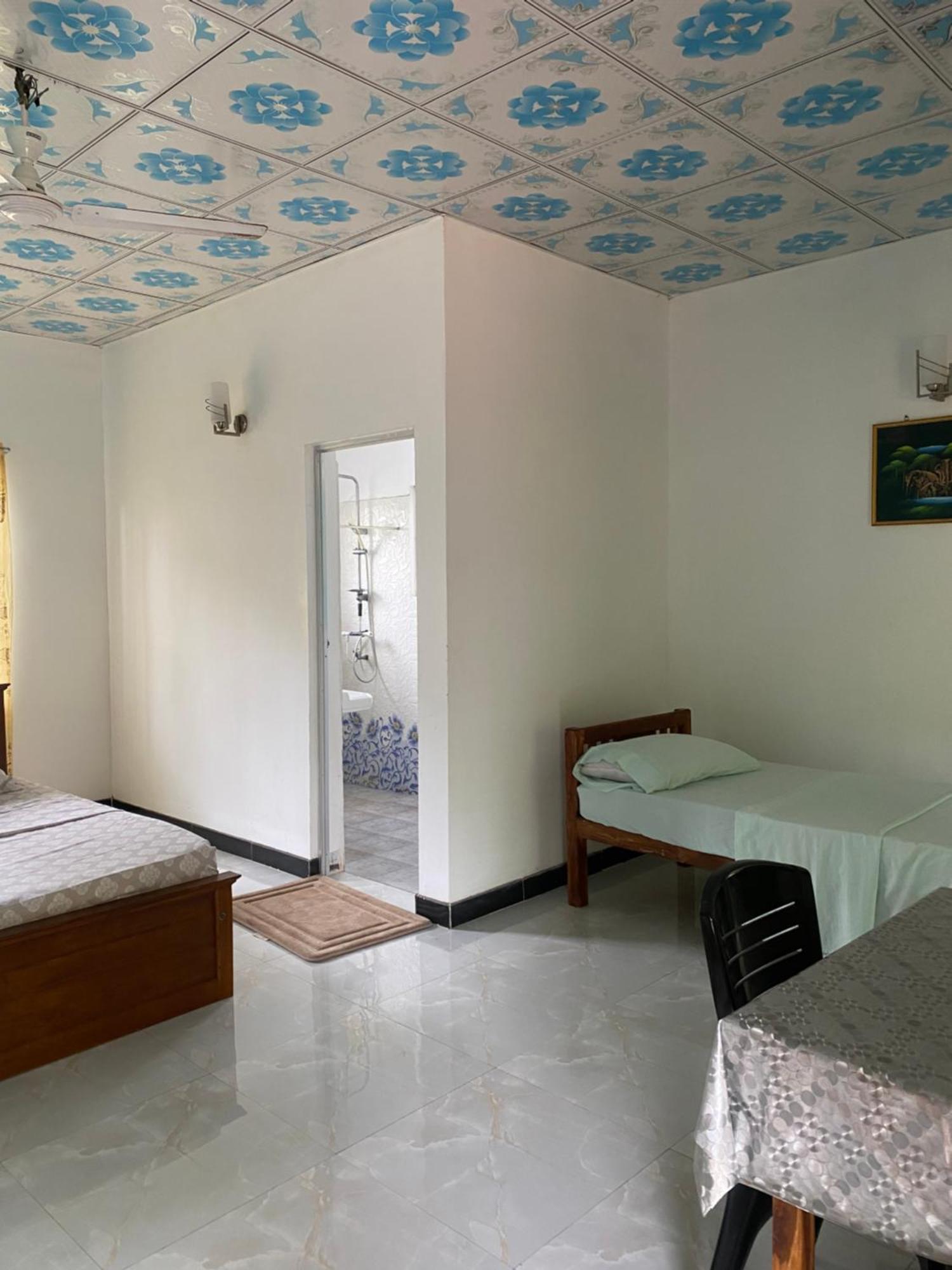 Island Breeze Inn Nilaveli Exterior foto