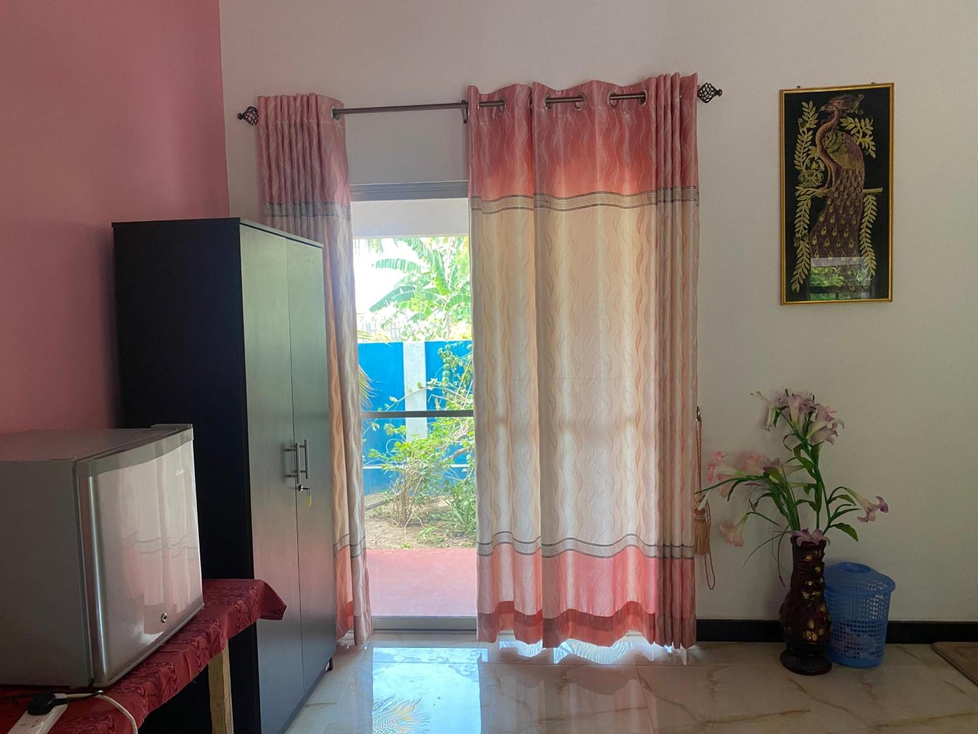 Island Breeze Inn Nilaveli Exterior foto